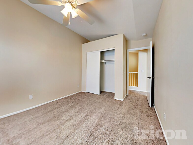 Building Photo - 8668 W Hubbell St