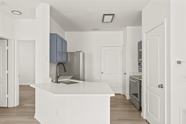 Building Photo - 18006 Villa Creek Dr