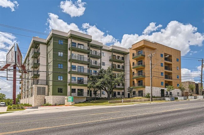 Building Photo - 4802 S Congress Ave