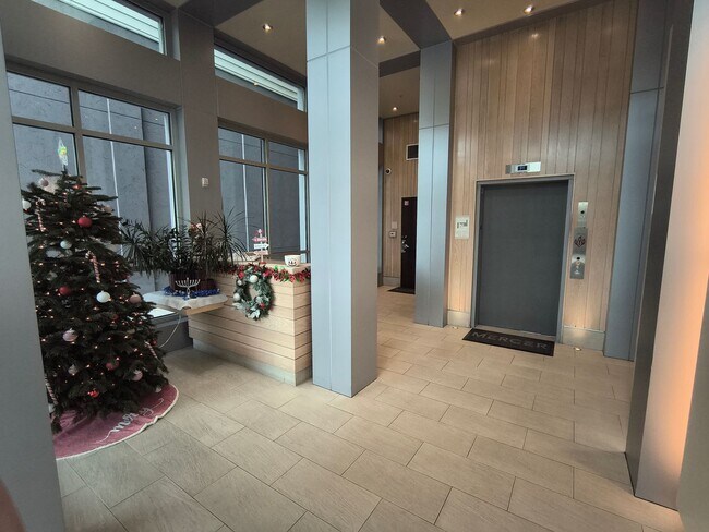 Building Photo - $500 MOVE IN SPECIAL!!! LUXURY 2 BEDROOM CONDO IN DOWNTOWN WALNUT CREEK, CA!