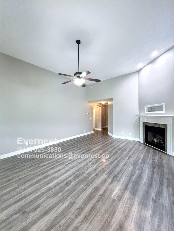 Building Photo - 1148 Meachem Dr
