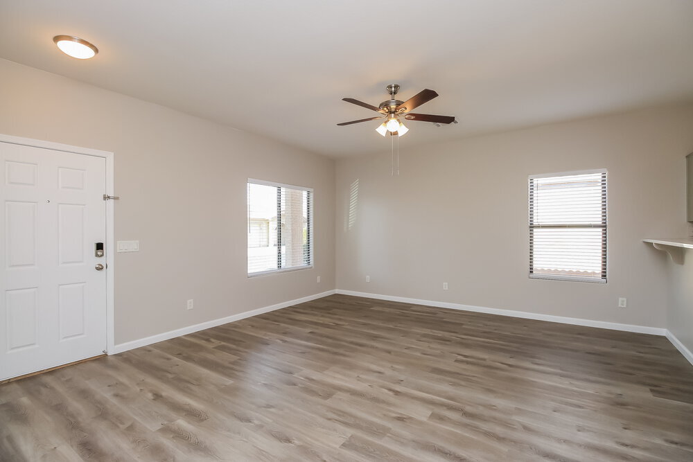 Building Photo - 2593 S Powell Rd