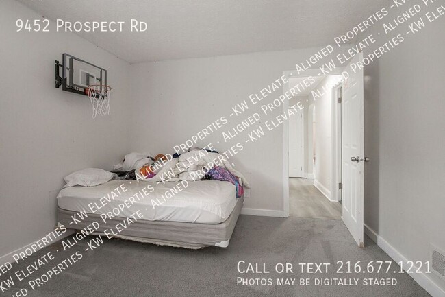 Building Photo - 9452 Prospect Rd