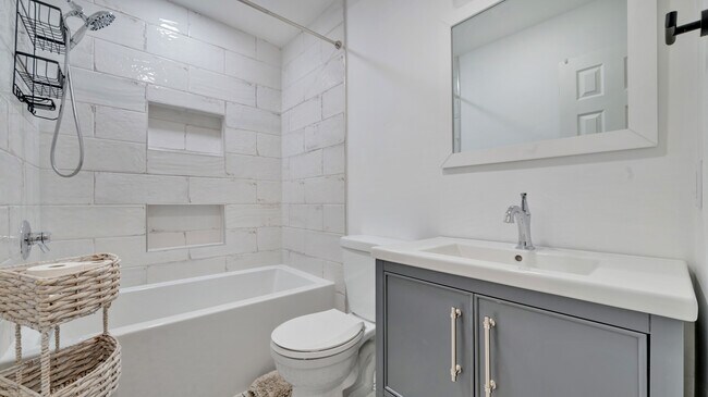 Building Photo - 29 Bates St NW