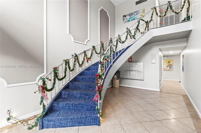 Building Photo - 9001 Jacaranda Ln