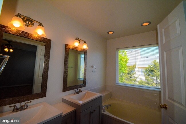 Building Photo - 6413 McCoy Rd