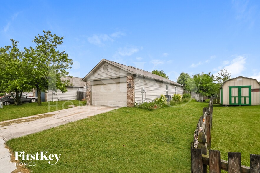 Building Photo - 5815 Victory Ave