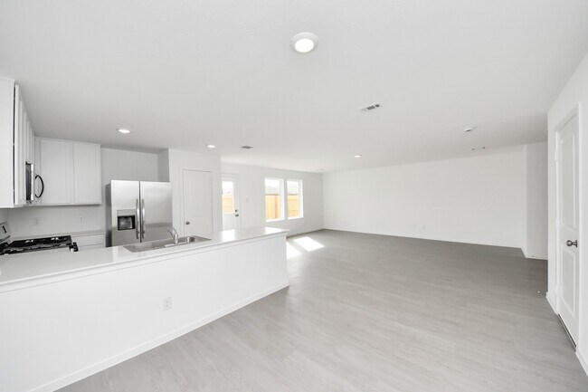 Building Photo - 6322 Geyser Starish Dr