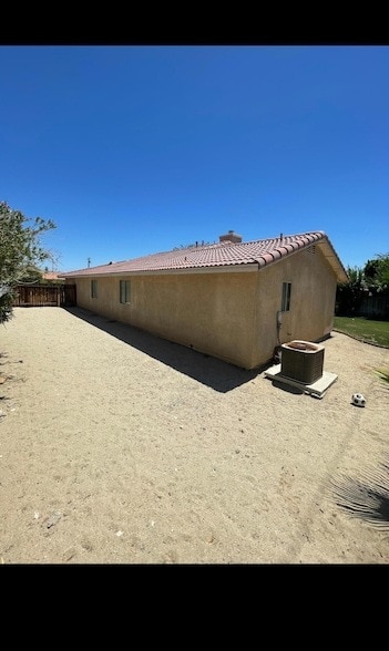 Building Photo - 13205 Santa Ysabel Dr