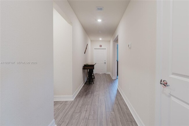 Building Photo - 3001 Hibiscus Ave