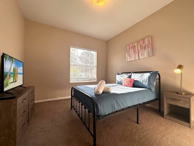 Building Photo - 160 Minniehaha Cir