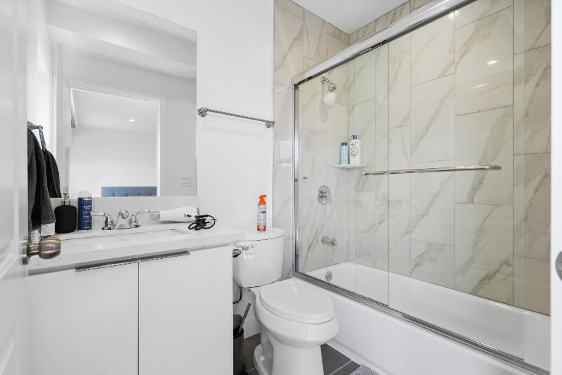 Building Photo - 9513 Baring Cross St