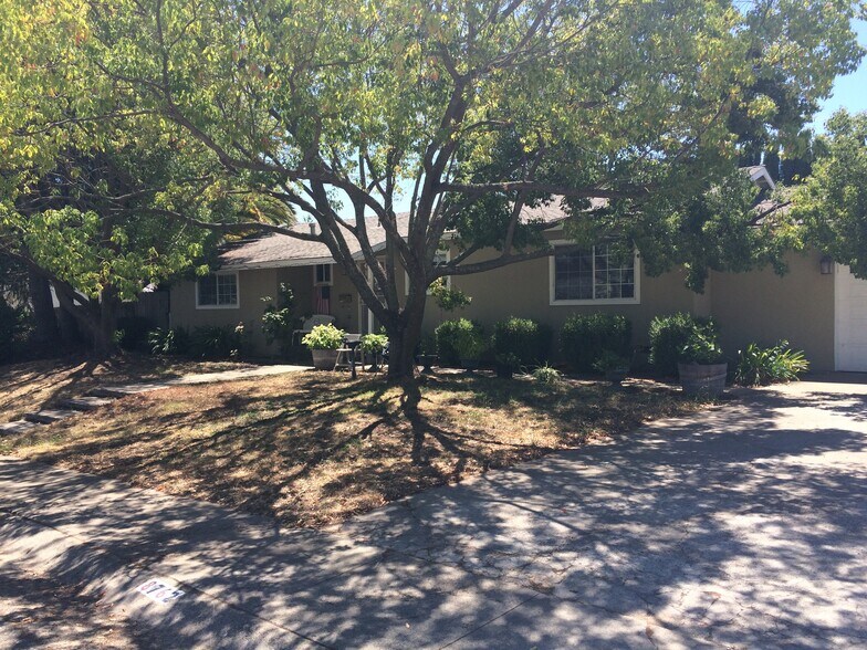 Building Photo - 8762 Kurts Ct