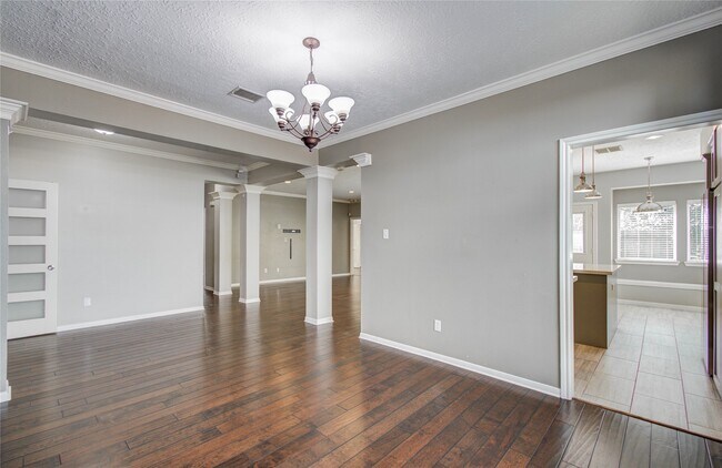 Building Photo - 14806 Flowerwood Dr