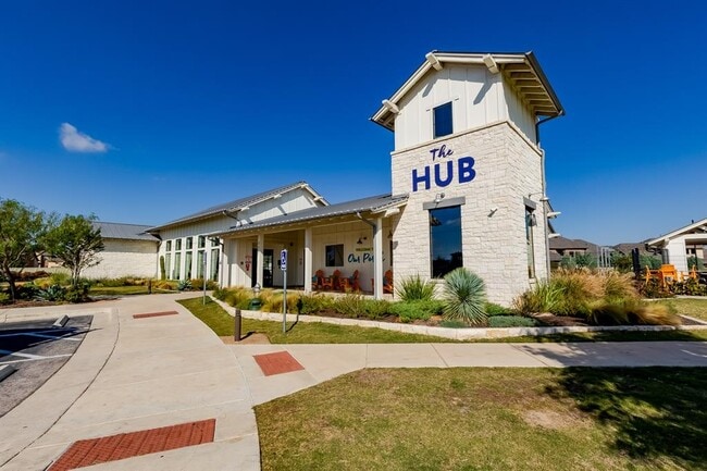 Building Photo - 252 Clear Frk Lp