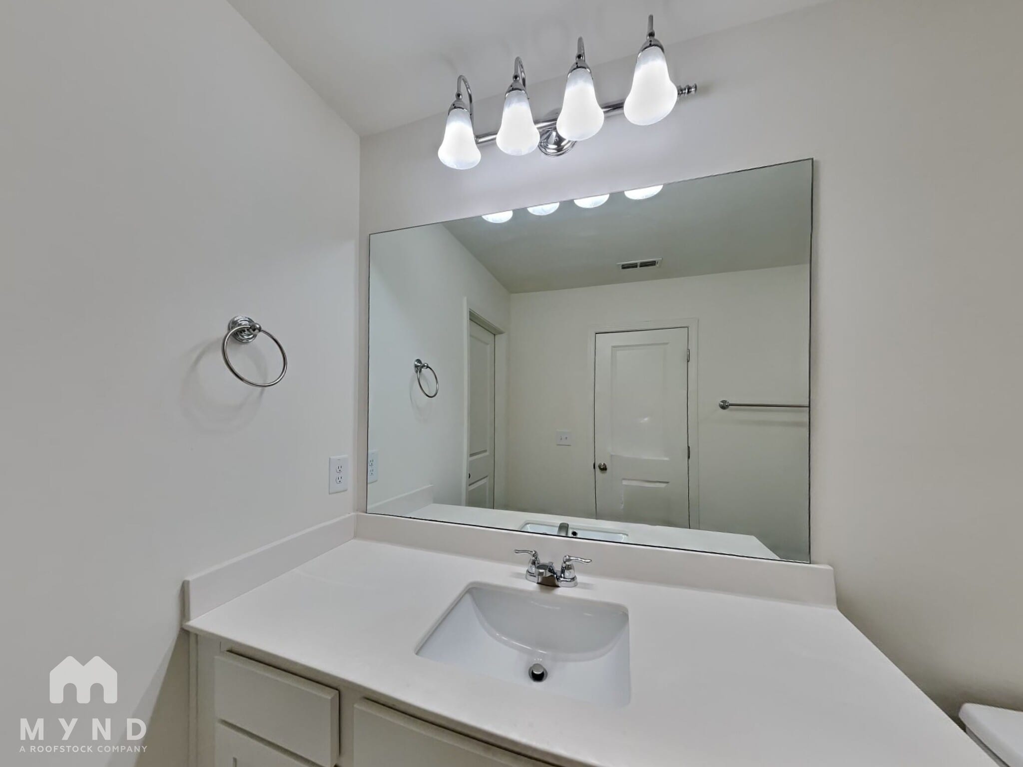 Building Photo - 2635 Coventry St SW