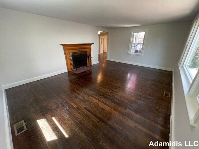 Building Photo - 30 Allendale