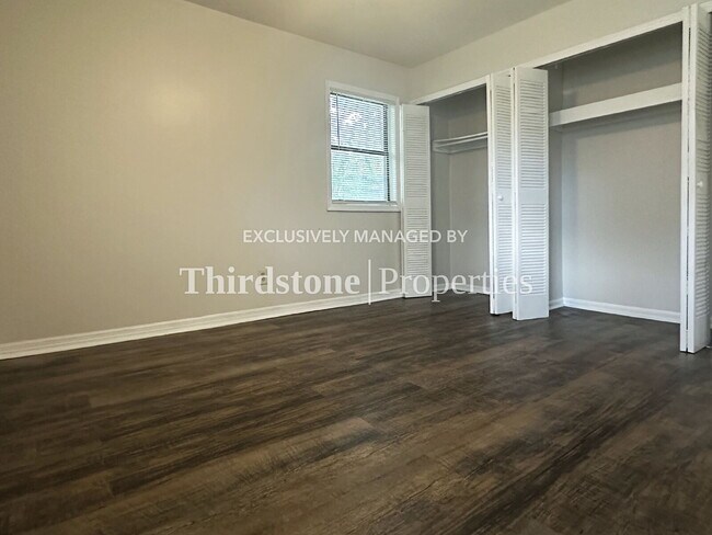 Building Photo - 1173 W 27th St