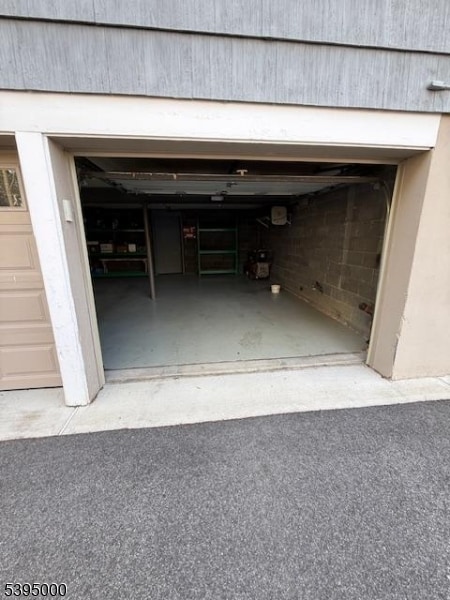 Building Photo - 31 Spring Ave