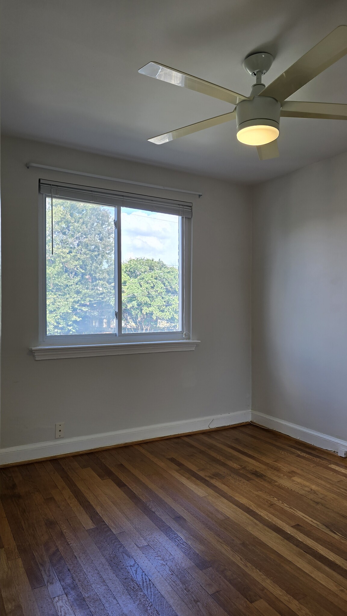 Building Photo - 136 Wesmond Dr