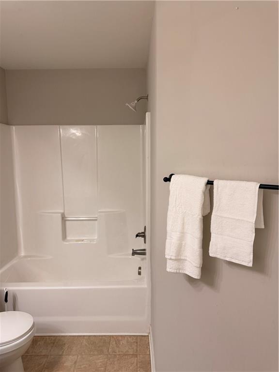 Building Photo - 559 Madison Park