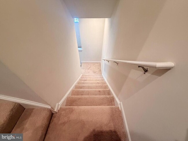 Building Photo - 70 Azalea Cir