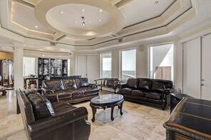 Building Photo - 135 1st St