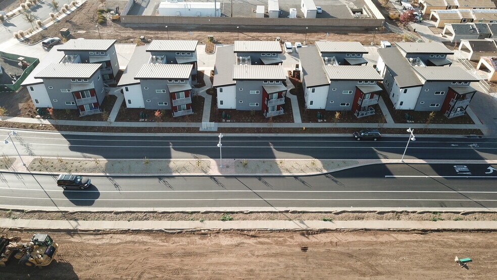 Building Photo - 1886 Notre Dame Blvd