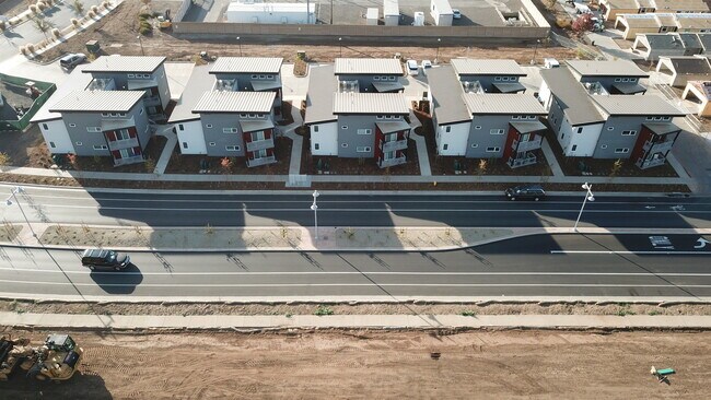 Building Photo - 1886 Notre Dame Blvd