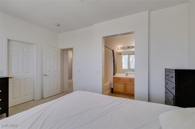 Building Photo - 10220 Delray Beach Ave