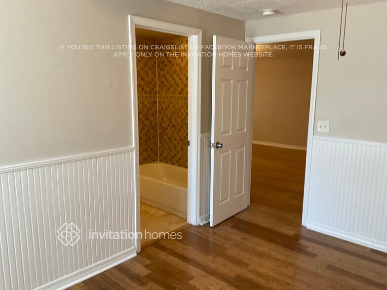 Building Photo - 637 Timber Bay Cir E