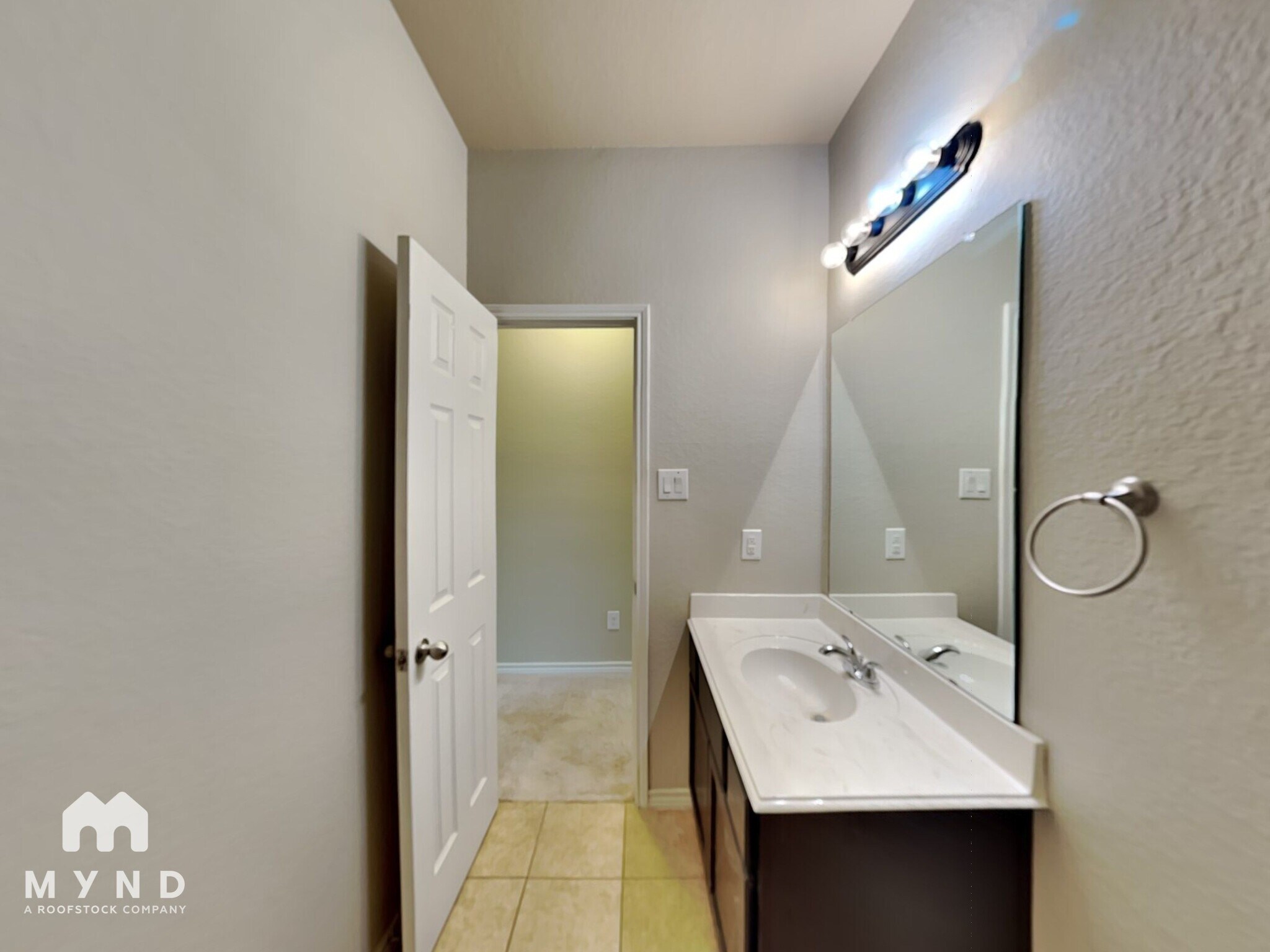 Building Photo - 1417 Castle Creek Dr