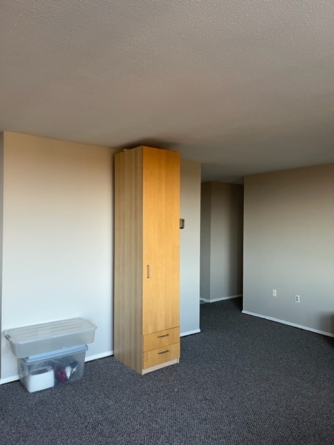 Building Photo - 1 E University Pky