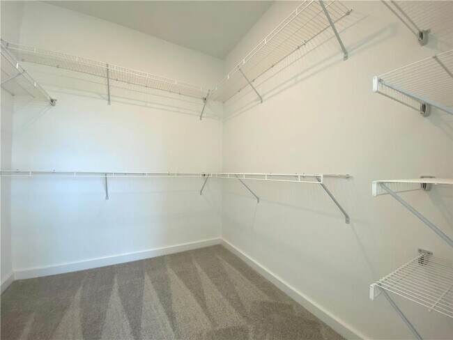 Building Photo - 435 Ashbury Dr