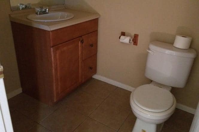 Building Photo - 554 Meadow Green Ln