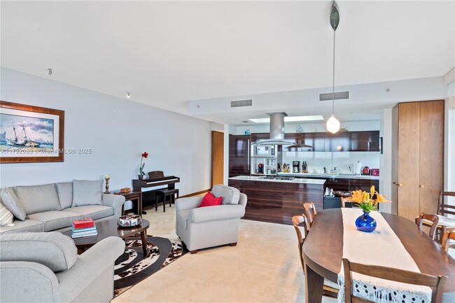 Building Photo - 3737 Collins Ave