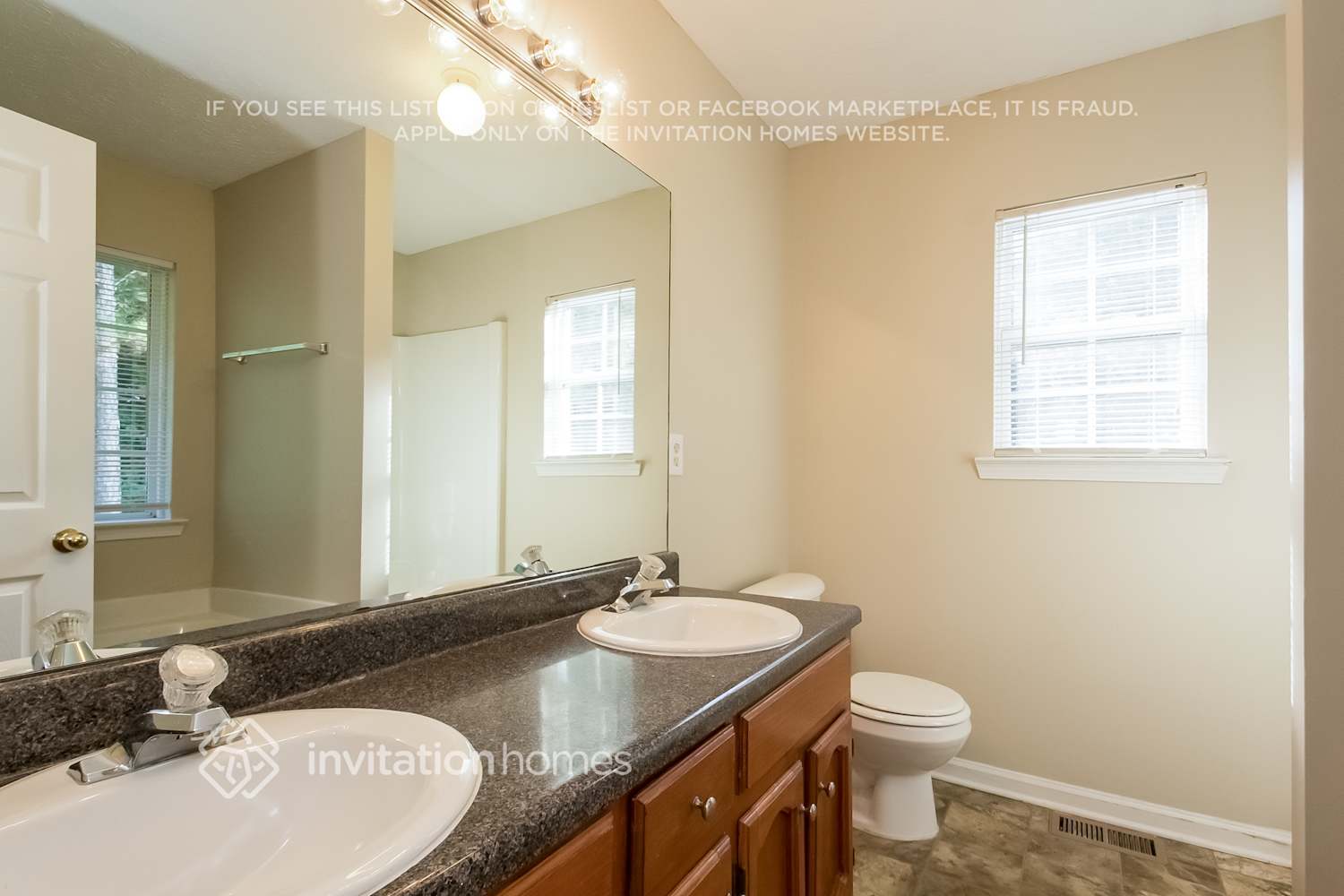 Building Photo - 516 Shaggy-Hickory Tr