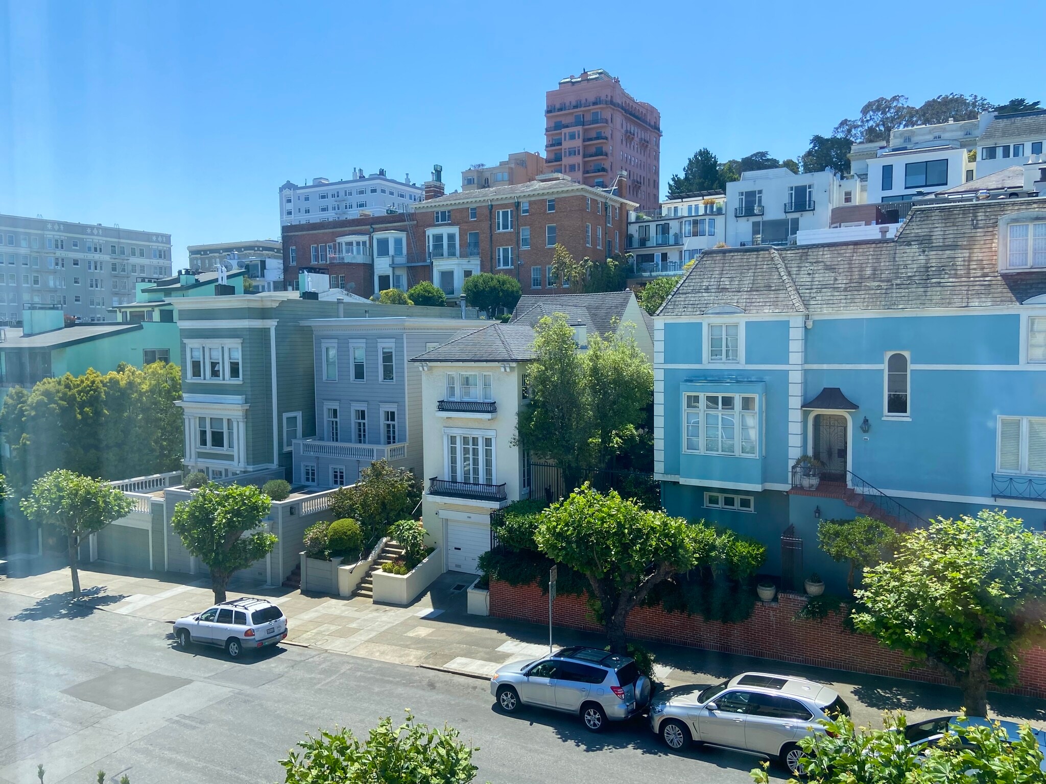 Open southern view for all windows - 1998 Pacific Ave