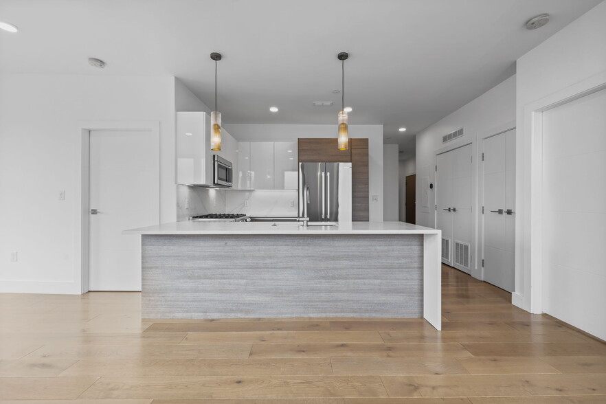 Waterfall Counter - 30 Penniman Rd