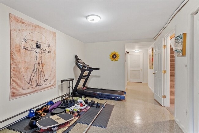 Building Photo - 39 Monadnock Dr