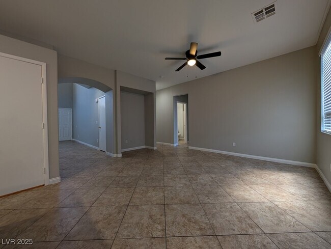 Building Photo - 2773 Echo Springs St