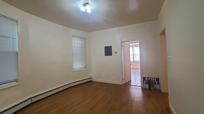 Building Photo - 32 Armstrong Ave