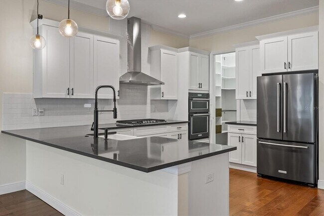 Building Photo - 306 S New Jersey Ave
