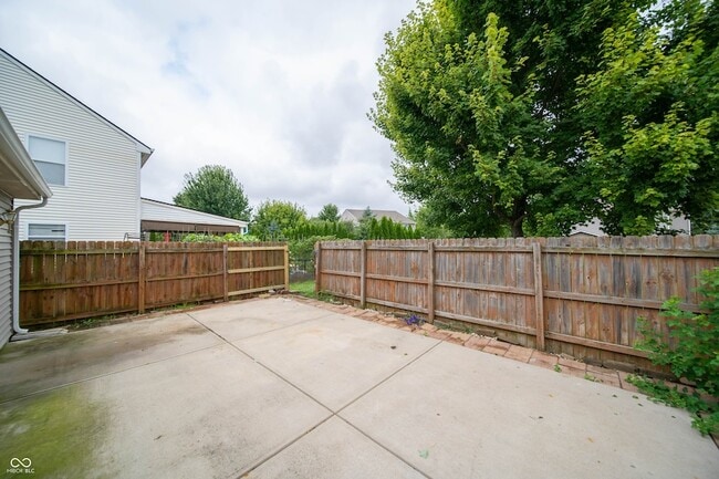Building Photo - 6660 W Denton Dr