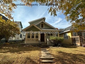 Building Photo - 3904 14th Ave S