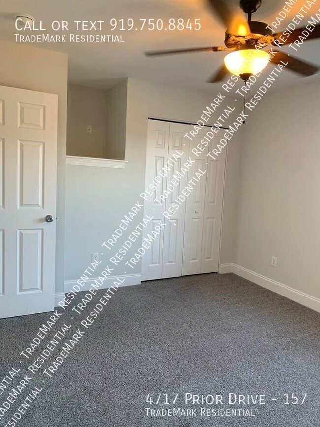 Building Photo - 2 Bedroom 1.5 Bath Townhome in Pleasant Gr...