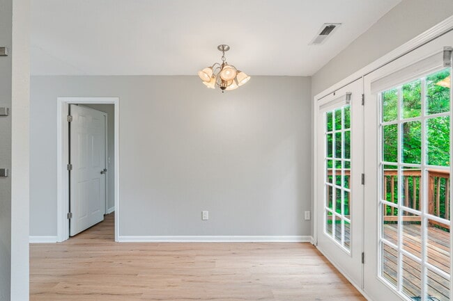 Building Photo - 10605 Missoula Way