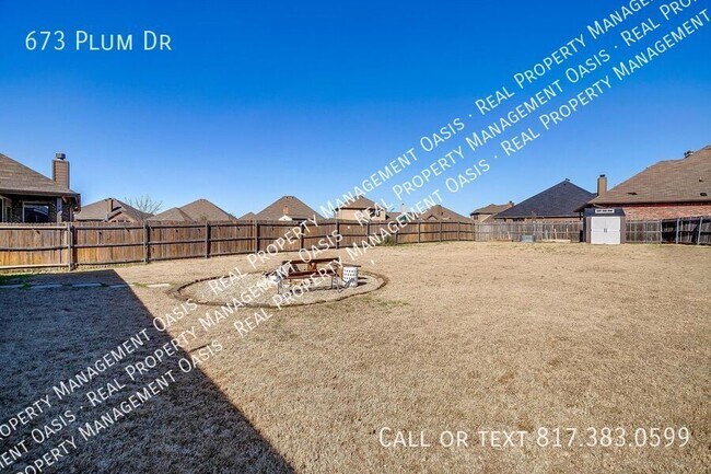 Building Photo - 673 Plum Dr