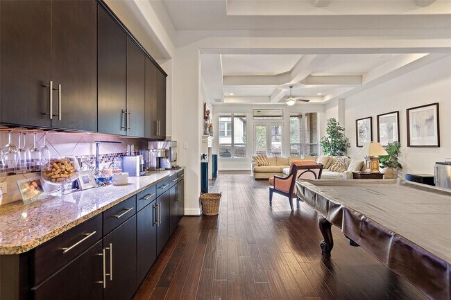 Building Photo - 8500 Echo Shore Cove