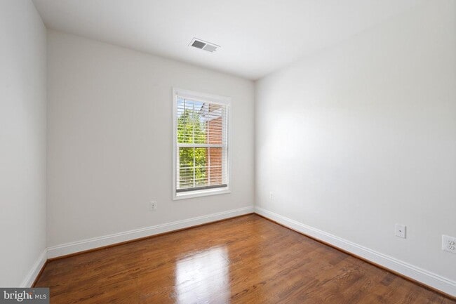 Building Photo - 8377 Broderick Cir